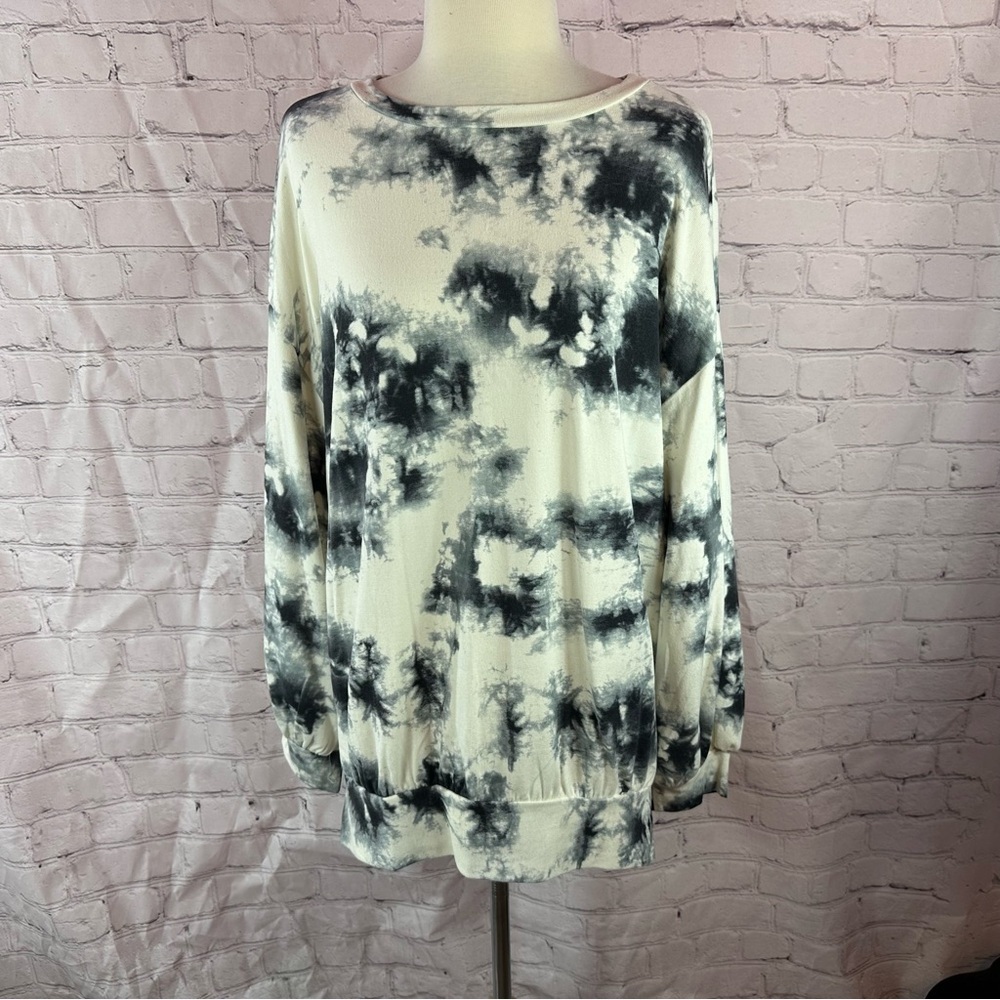 NWT JODIFL boutique Tie-Dye tunic top Sweatshirt crew neck casual neutral